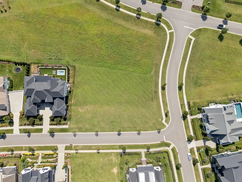 9000 Passiflora Ct College Grove, TN 37046