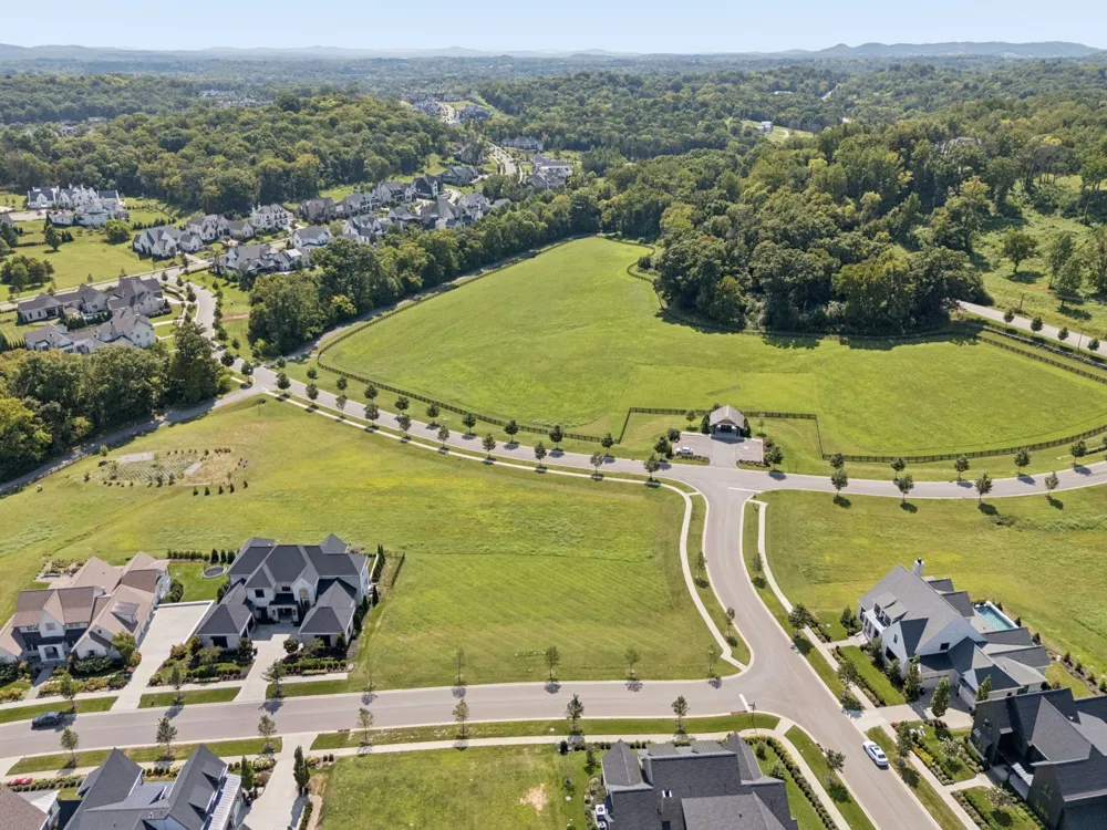 9000 Passiflora Ct College Grove, TN 37046