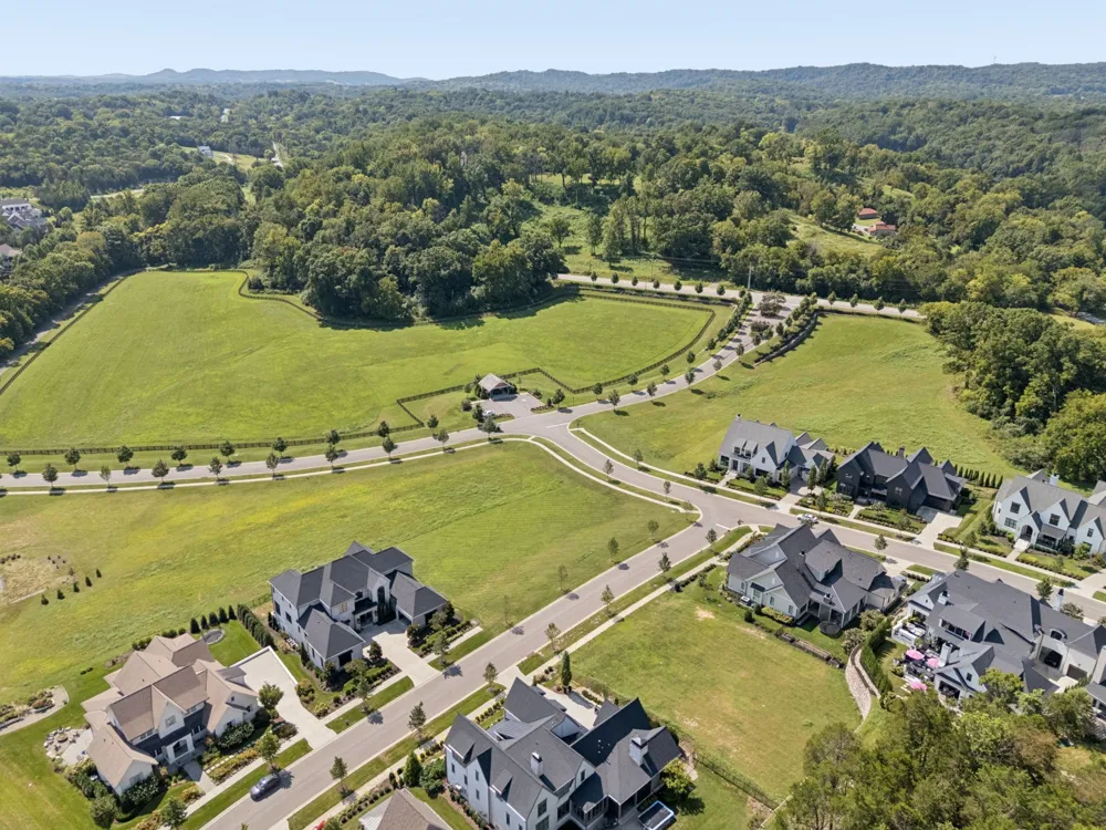 9000 Passiflora Ct College Grove, TN 37046