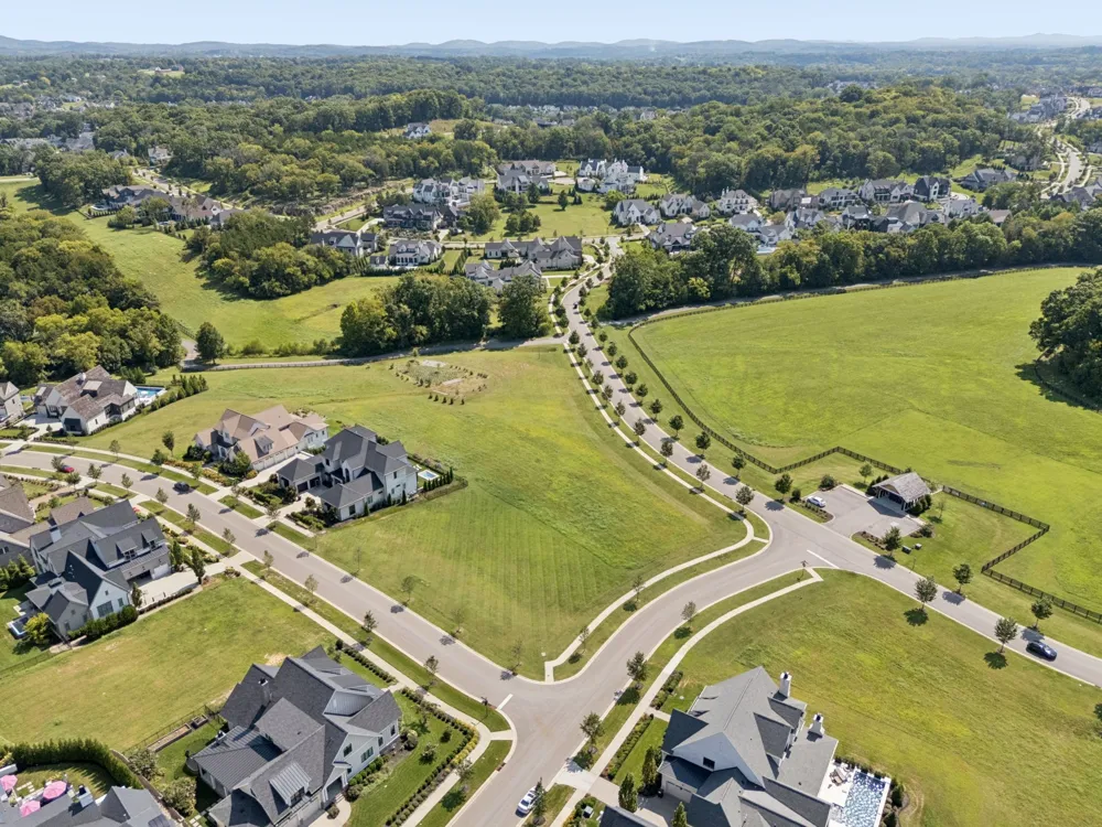 9000 Passiflora Ct College Grove, TN 37046