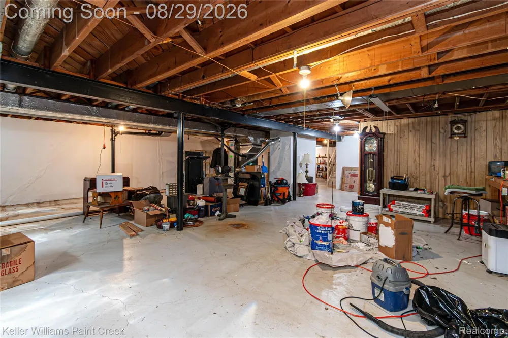 11534 Briarcliff Drive Warren City, MI 48093