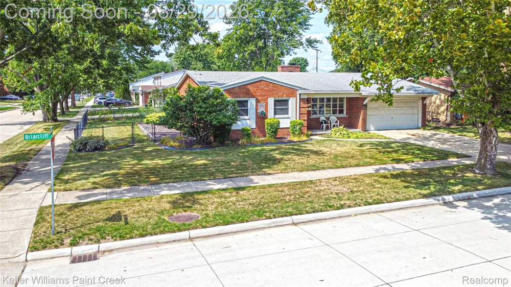 11534 Briarcliff Drive Warren City, MI 48093