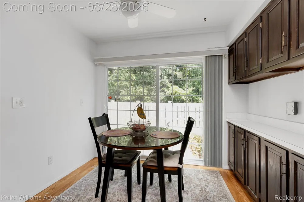 20928 E Glen Haven Circle Novi City, MI 48167