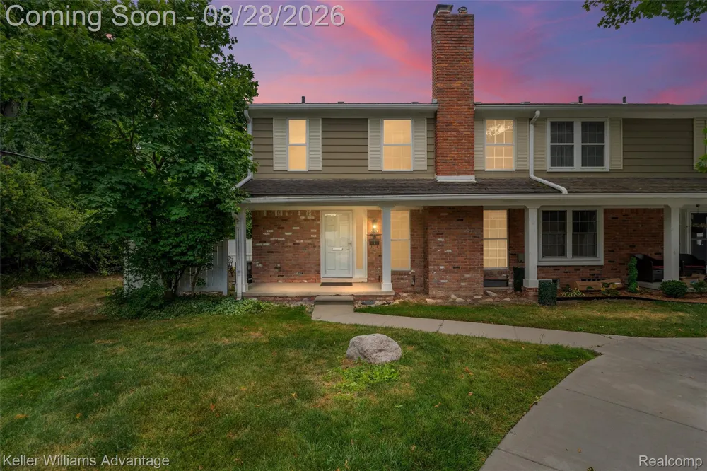 20928 E Glen Haven Circle Novi City, MI 48167