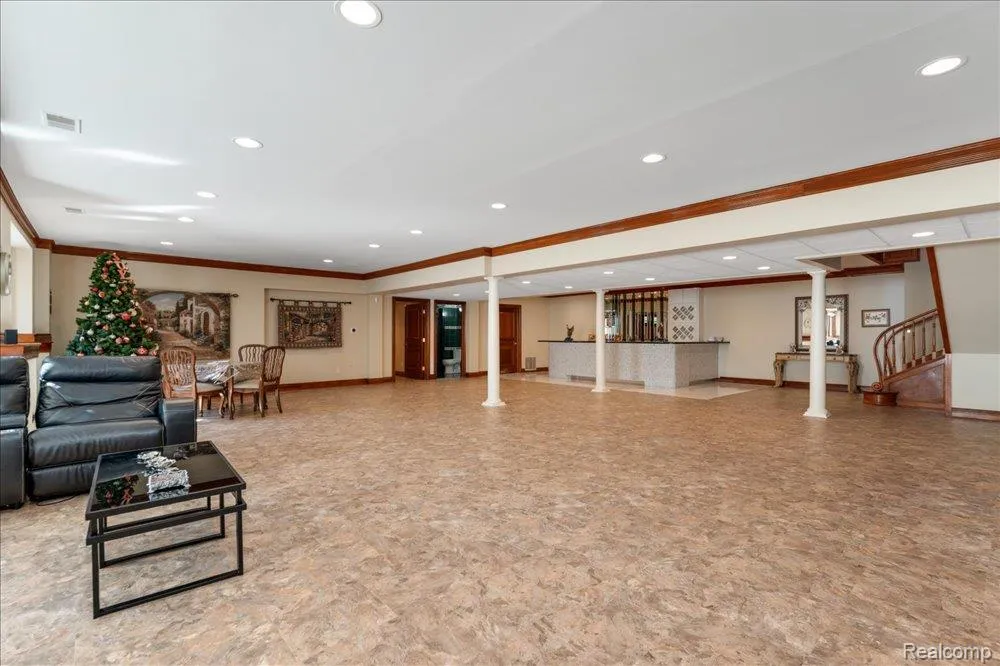 3543 Cedar Brook Drive Rochester Hills City, MI 48309