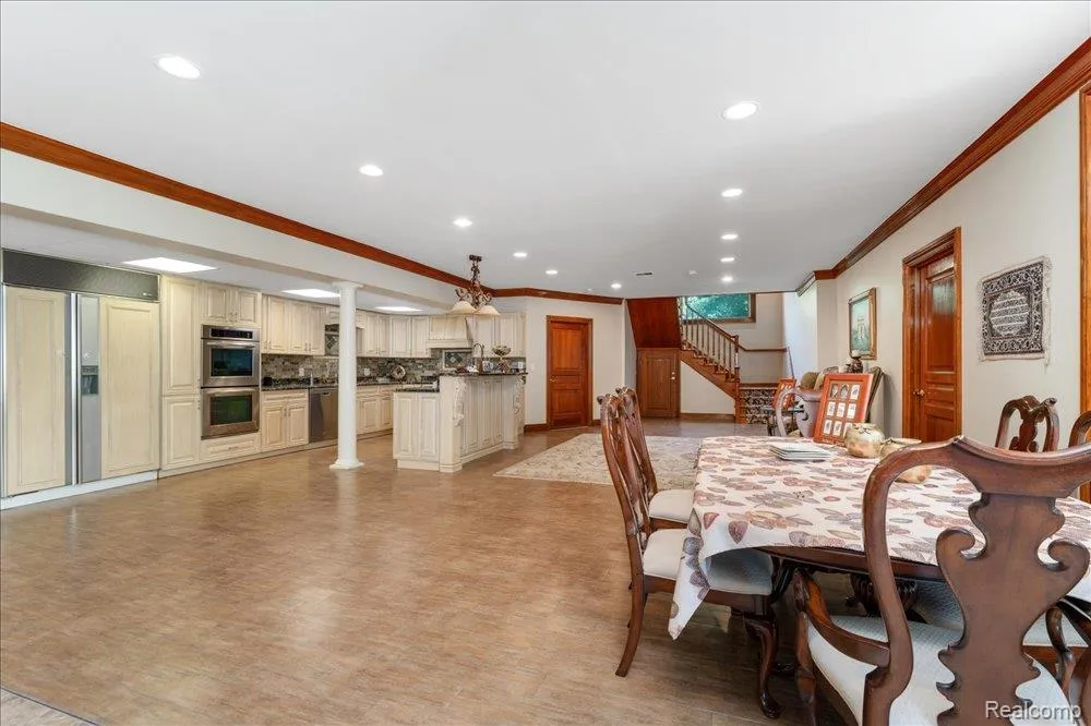 3543 Cedar Brook Drive Rochester Hills City, MI 48309