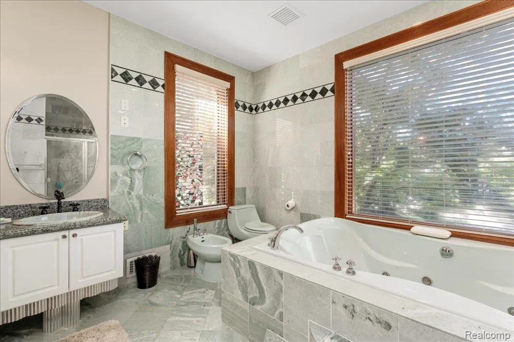 3543 Cedar Brook Drive Rochester Hills City, MI 48309