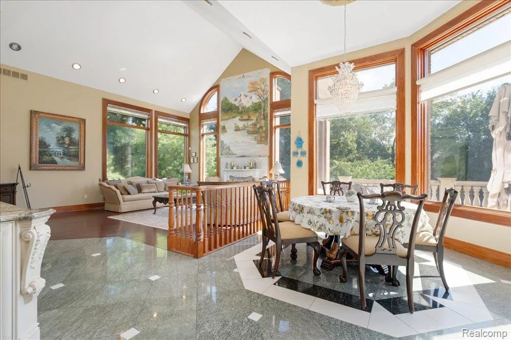 3543 Cedar Brook Drive Rochester Hills City, MI 48309