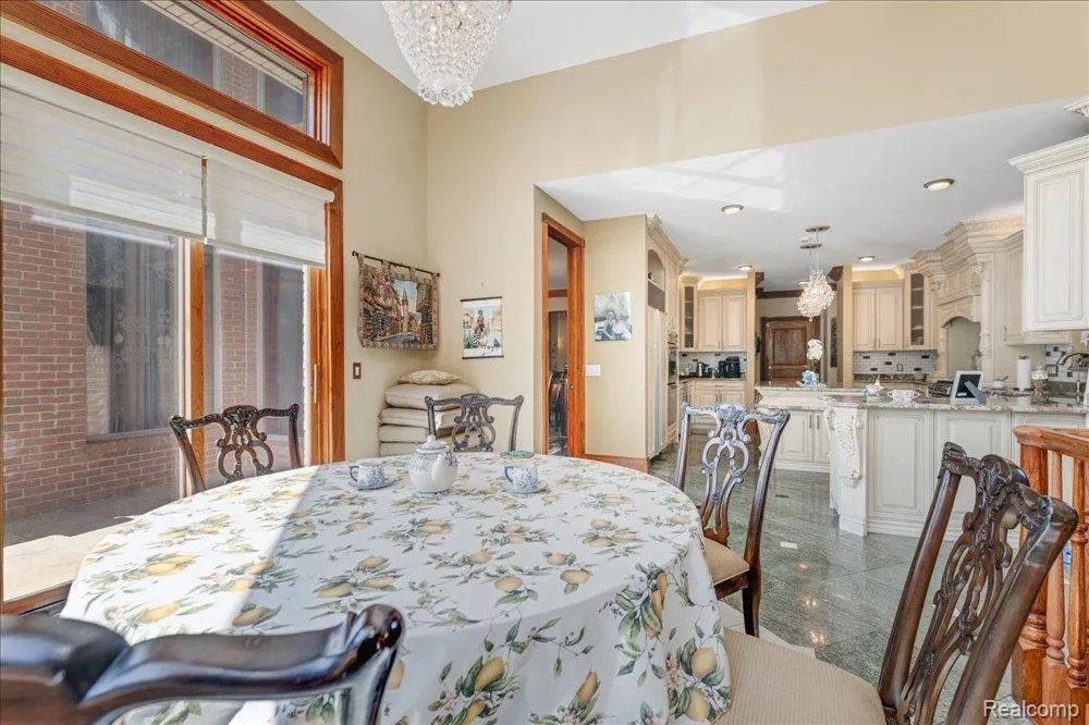 3543 Cedar Brook Drive Rochester Hills City, MI 48309