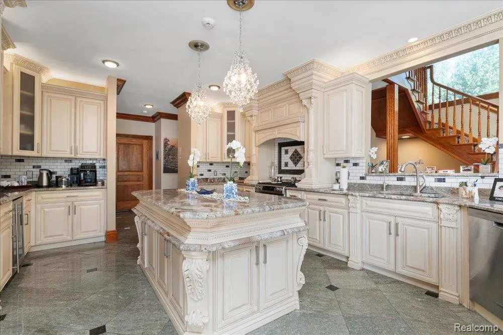 3543 Cedar Brook Drive Rochester Hills City, MI 48309