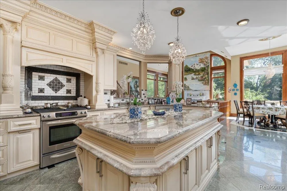 3543 Cedar Brook Drive Rochester Hills City, MI 48309