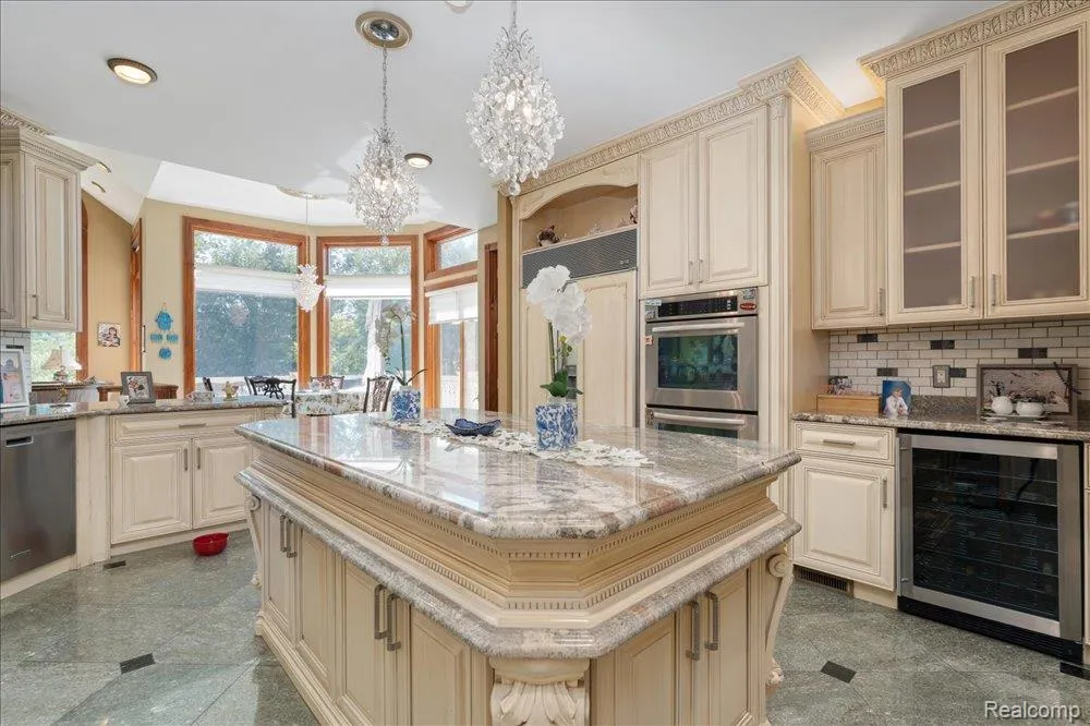3543 Cedar Brook Drive Rochester Hills City, MI 48309