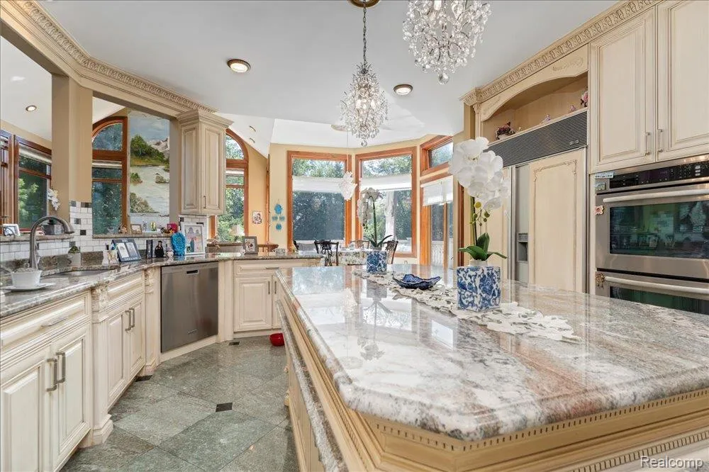 3543 Cedar Brook Drive Rochester Hills City, MI 48309
