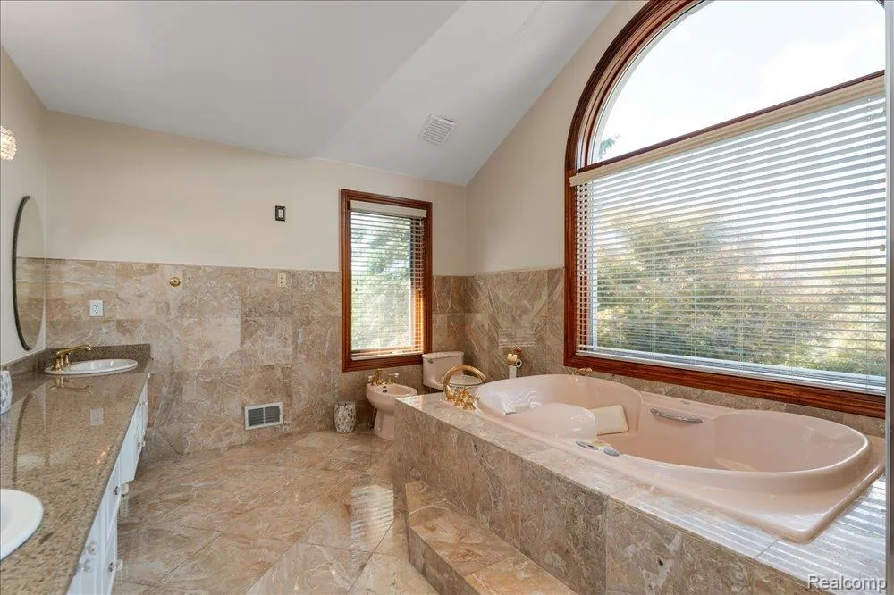3543 Cedar Brook Drive Rochester Hills City, MI 48309