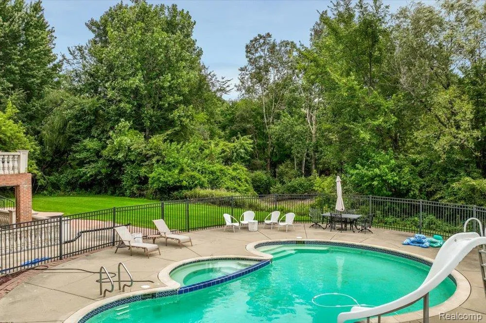 3543 Cedar Brook Drive Rochester Hills City, MI 48309