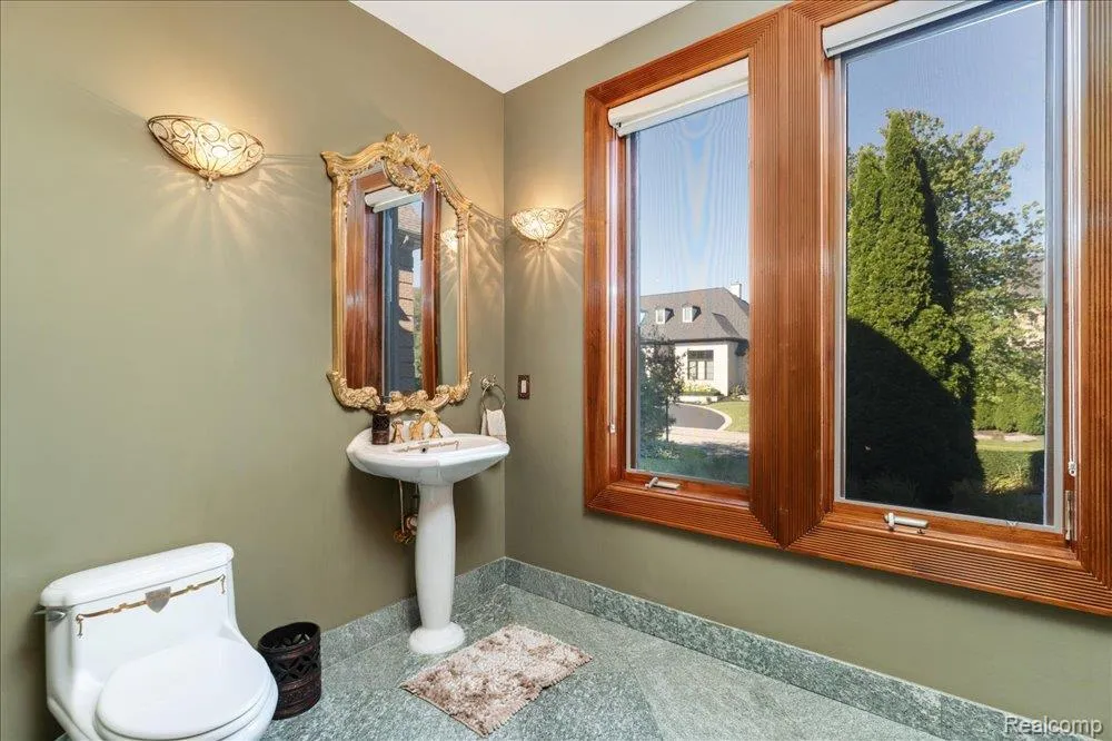 3543 Cedar Brook Drive Rochester Hills City, MI 48309