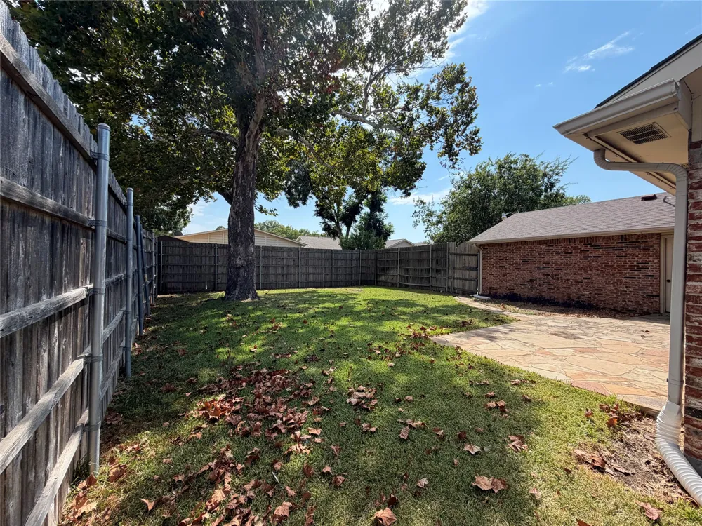 1332 Cherry Hill Lane Lewisville, TX 75067