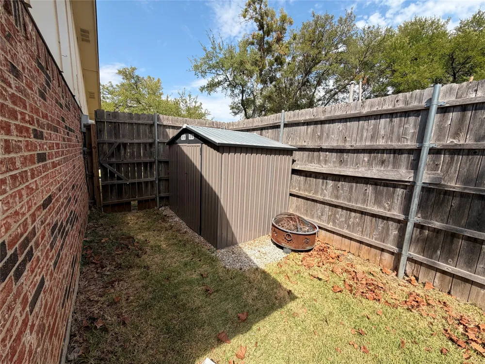 1332 Cherry Hill Lane Lewisville, TX 75067