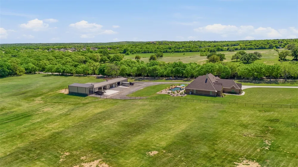 10106 Prather Road Springtown, TX 76082