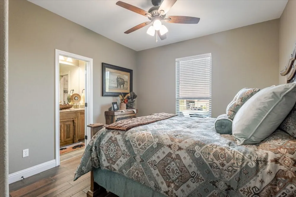 10106 Prather Road Springtown, TX 76082