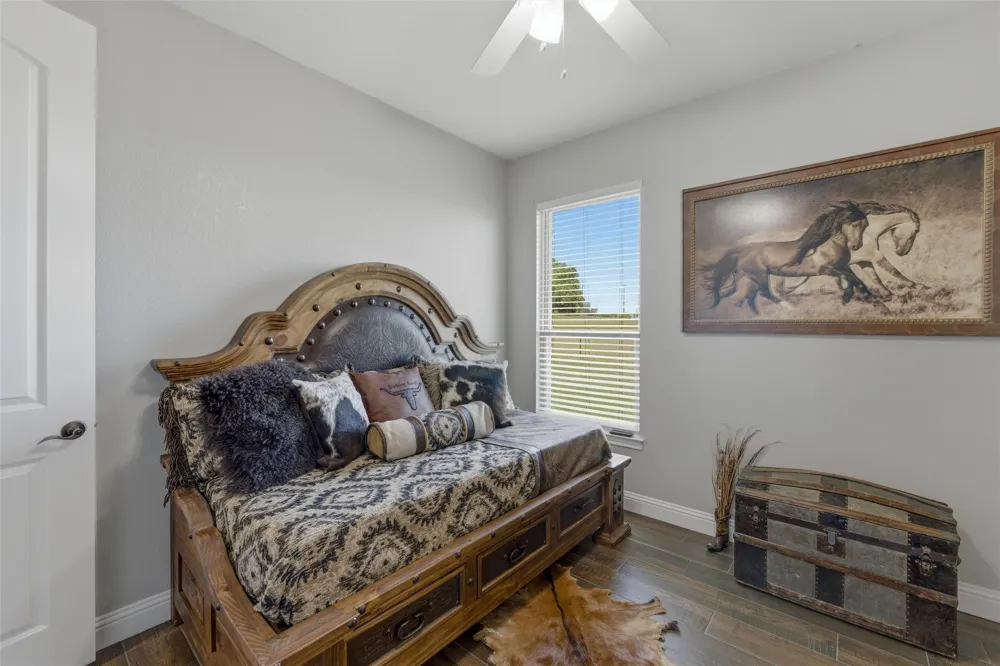 10106 Prather Road Springtown, TX 76082