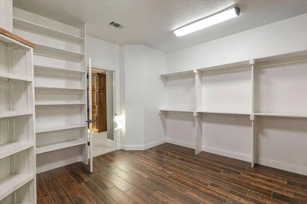 10106 Prather Road Springtown, TX 76082