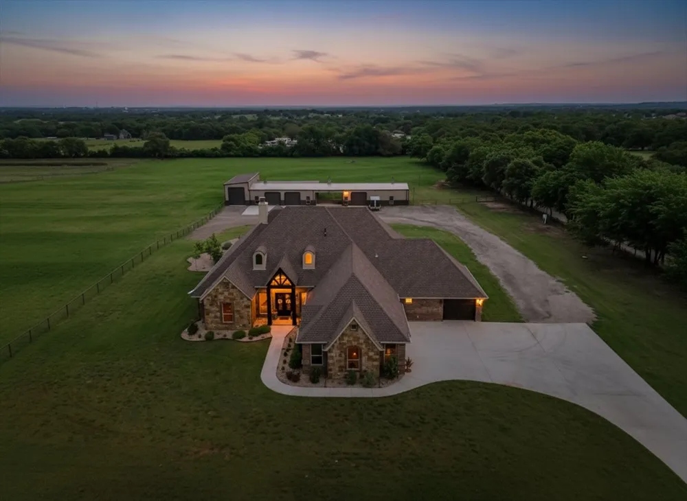 10106 Prather Road Springtown, TX 76082