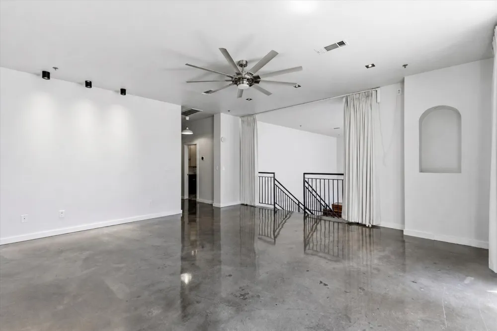 509 Elm Street #604 Dallas, TX 75202