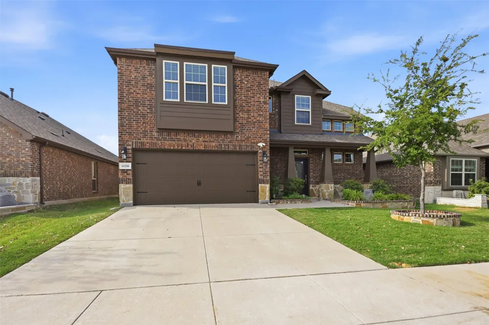 11216 Ranchera Drive Aubrey, TX 76227
