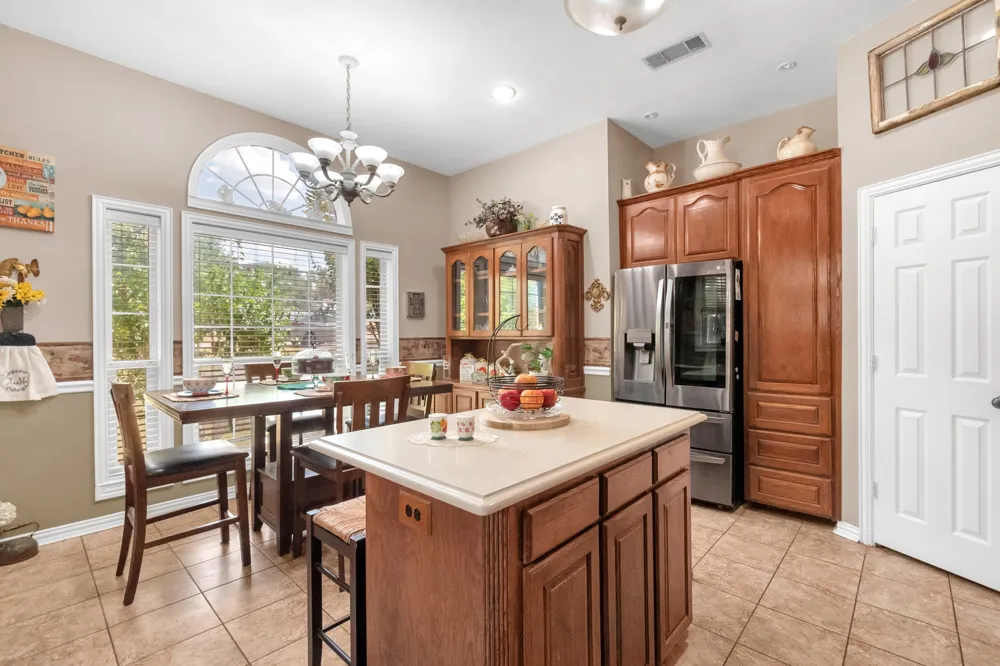 18 Red Bluff Court Mansfield, TX 76063