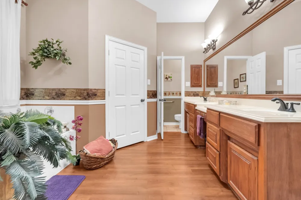 18 Red Bluff Court Mansfield, TX 76063