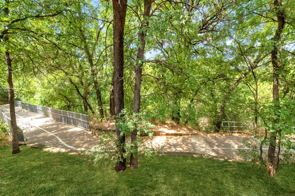 18 Red Bluff Court Mansfield, TX 76063