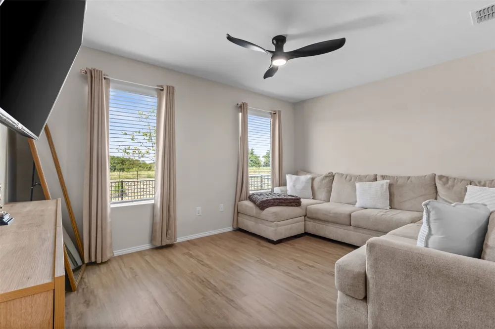461 Whistlestop Way Ferris, TX 75125