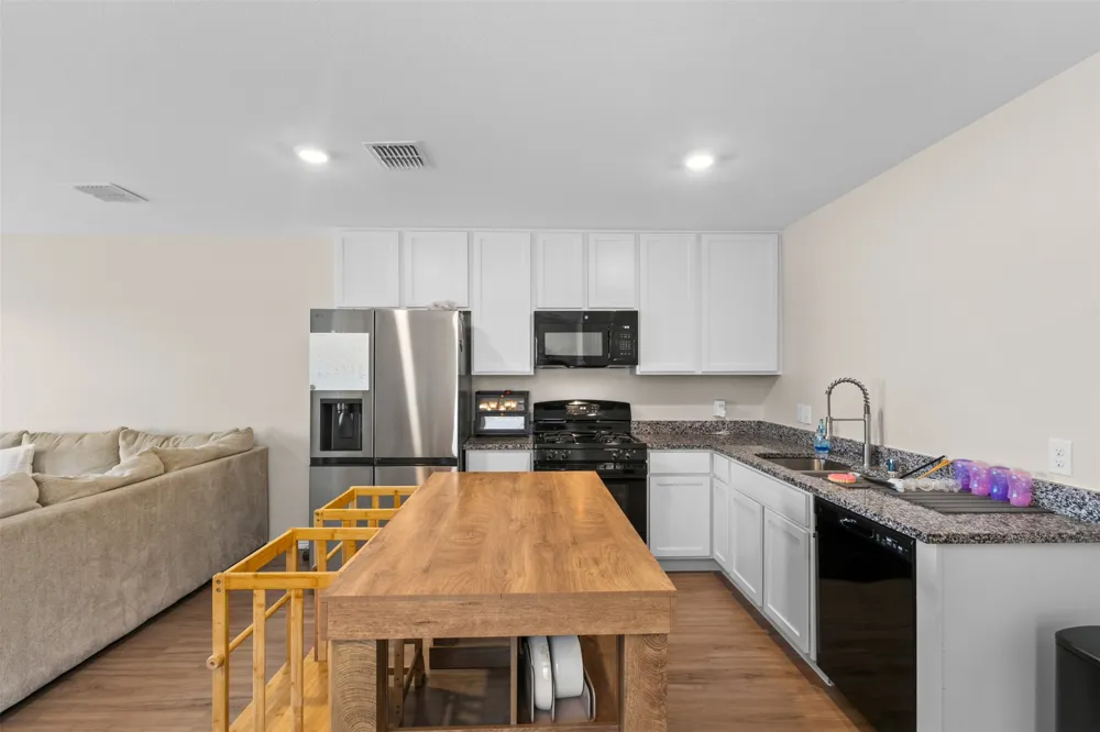 461 Whistlestop Way Ferris, TX 75125
