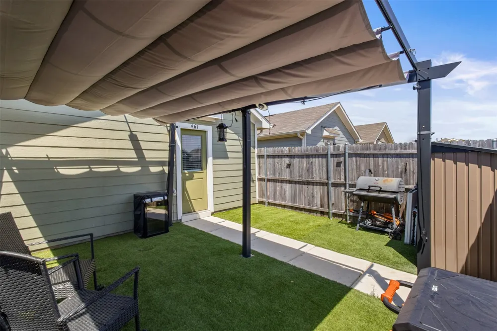 461 Whistlestop Way Ferris, TX 75125