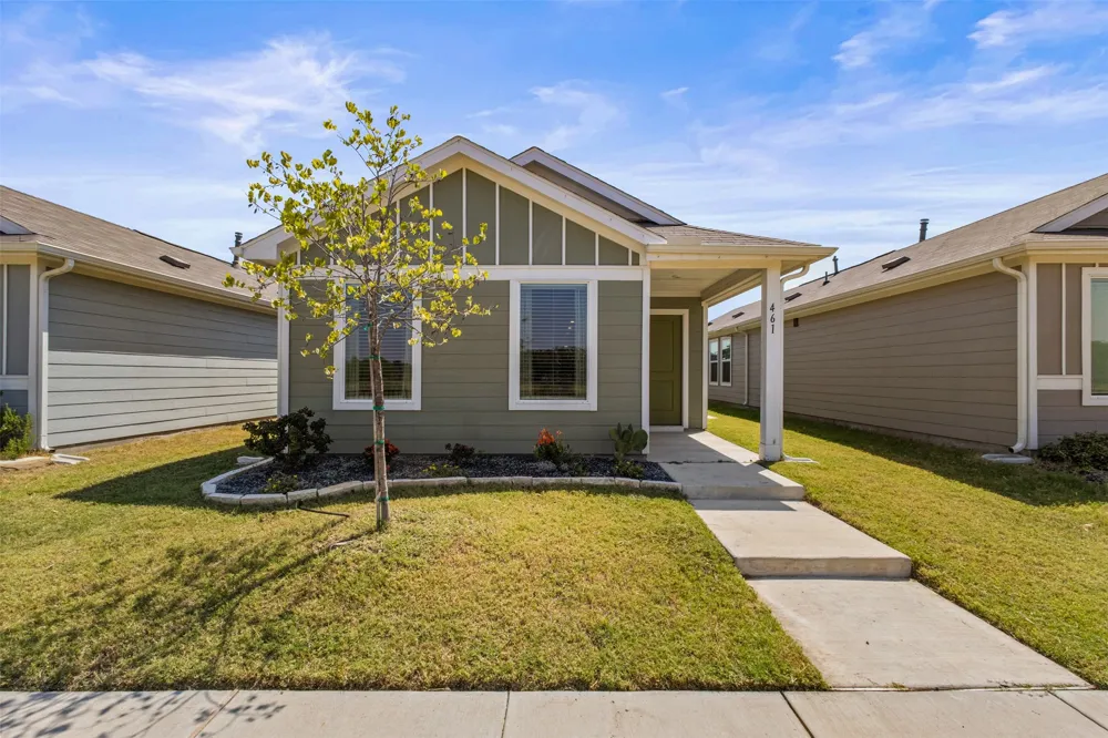 461 Whistlestop Way Ferris, TX 75125