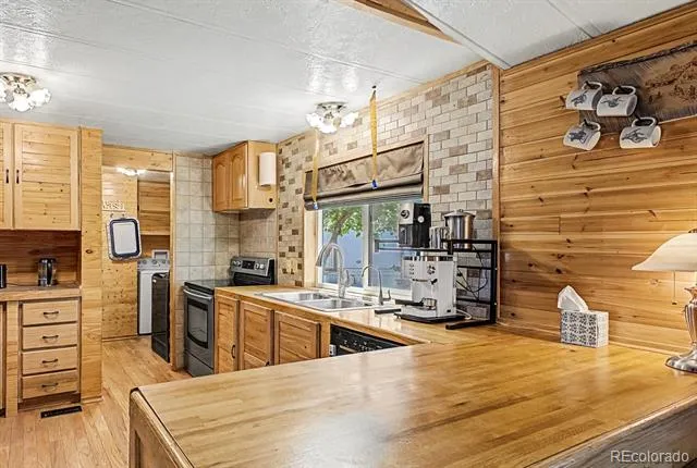 1510 E STREET Golden, CO 80401
