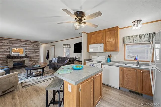 3750 Cascade Avenue Colorado Springs, CO 80907