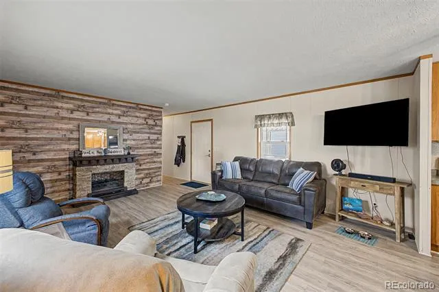 3750 Cascade Avenue Colorado Springs, CO 80907