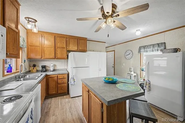 3750 Cascade Avenue Colorado Springs, CO 80907
