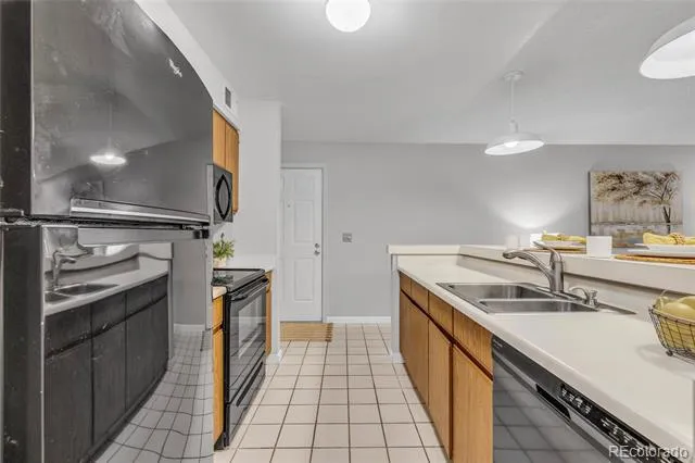 2575 S Syracuse Way #A106 Denver, CO 80231