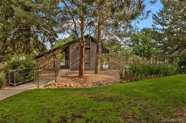 2575 S Syracuse Way #A106 Denver, CO 80231