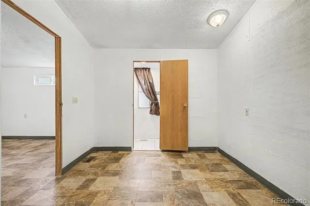 5093 E 96th Place Denver, CO 80229