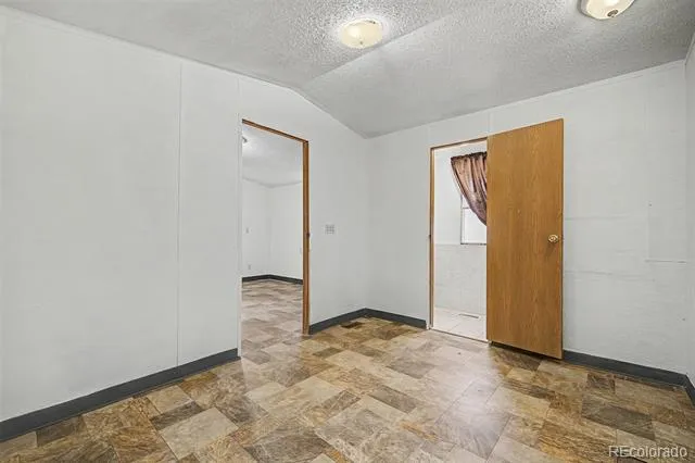 5093 E 96th Place Denver, CO 80229