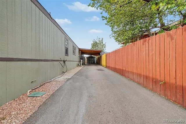 5093 E 96th Place Denver, CO 80229