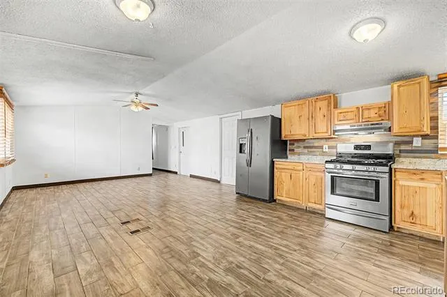 5093 E 96th Place Denver, CO 80229