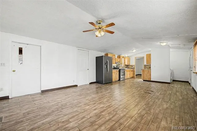 5093 E 96th Place Denver, CO 80229