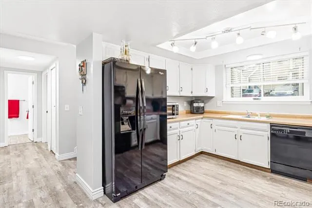 7677 S Monaco Circle Centennial, CO 80112