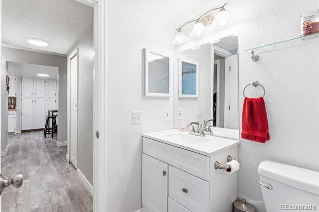 7677 S Monaco Circle Centennial, CO 80112