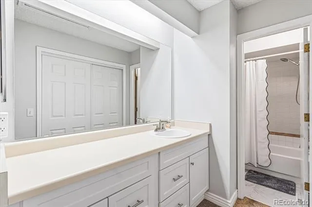 7677 S Monaco Circle Centennial, CO 80112